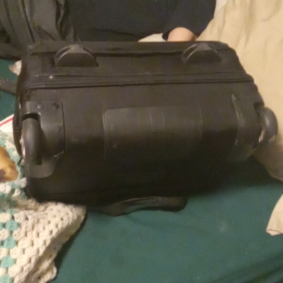 Laptop carry bag with 5 compartments and collapsible handle and wheels - Picture 5 of 5